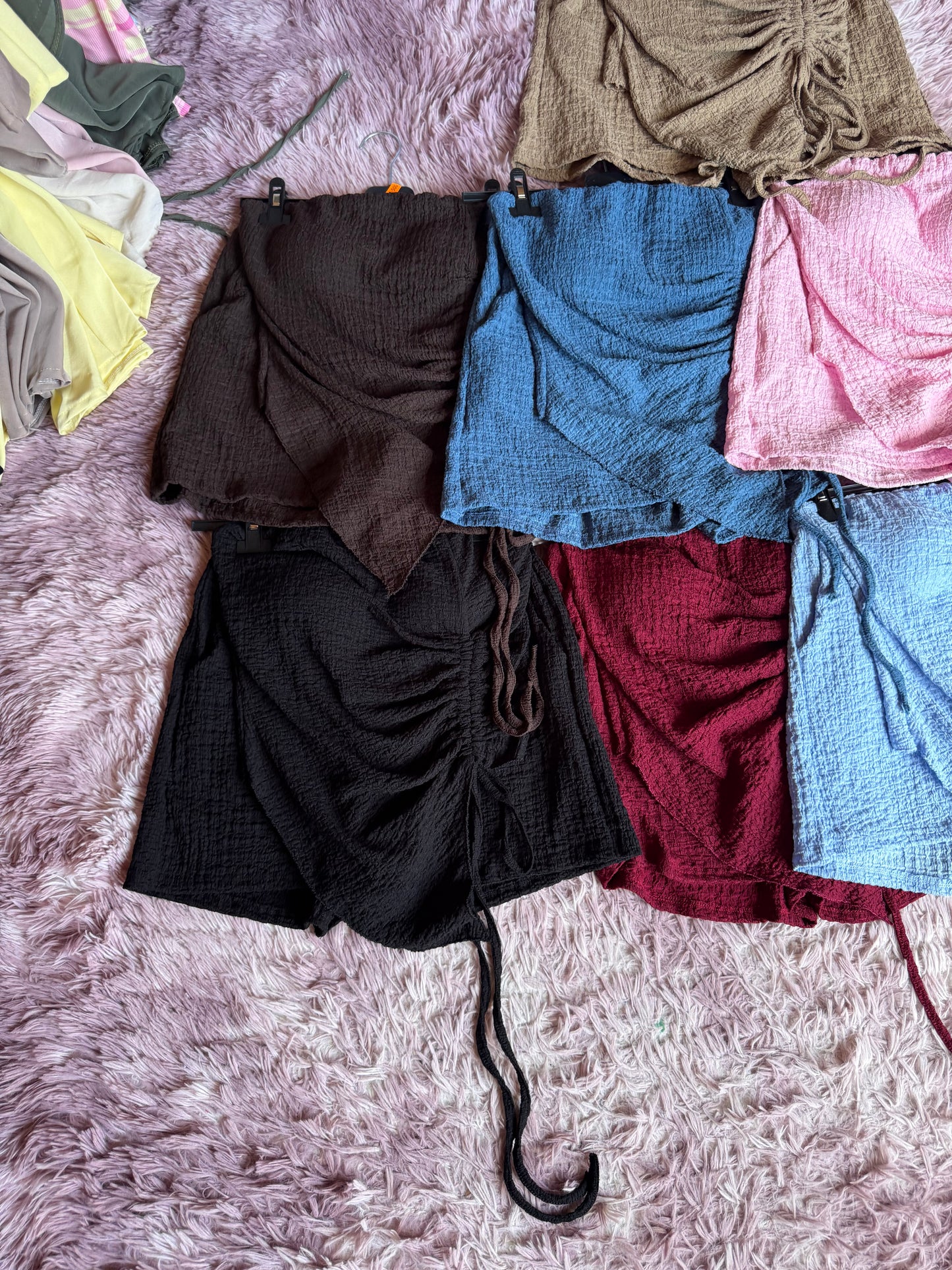 shorts/ top